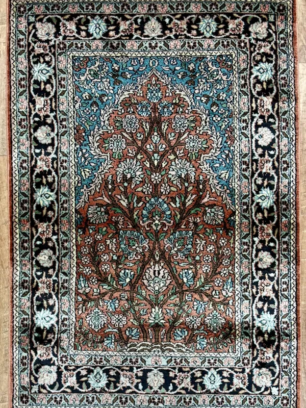 Product Geometric Oriental Carpet Image